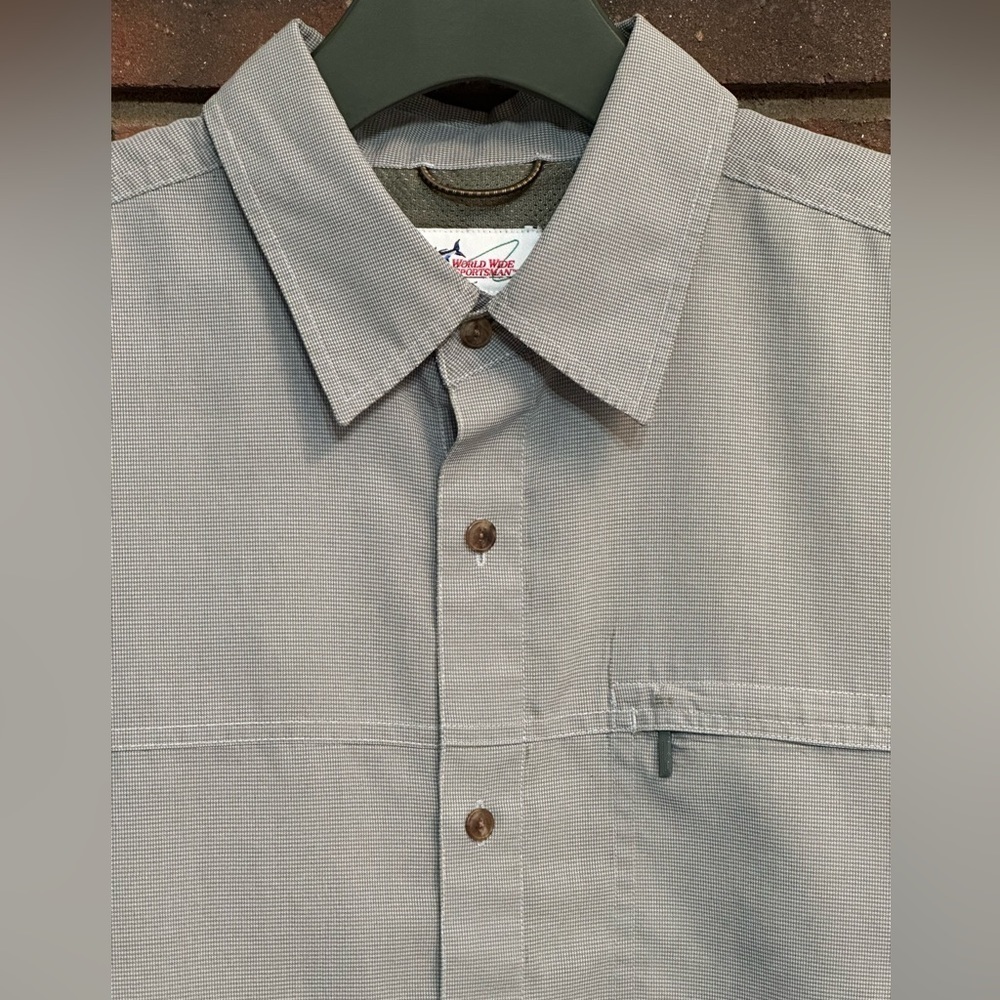 🖤New condition World Wide Sportsman fishing shirt.